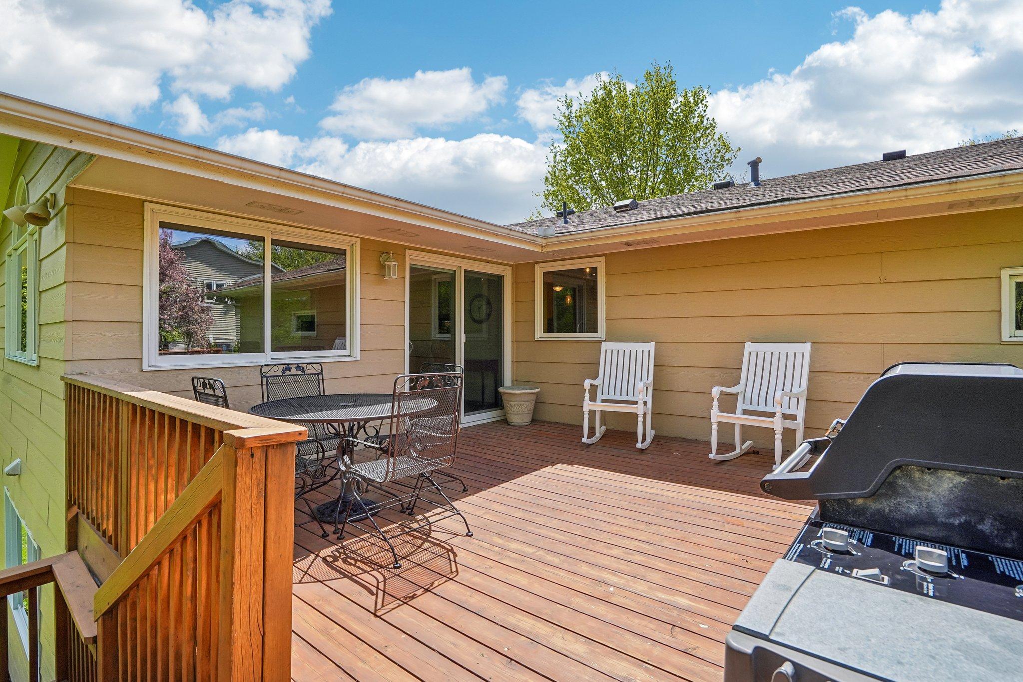 54-web-or-mls-Skyline Ave-S0905-054.jpg