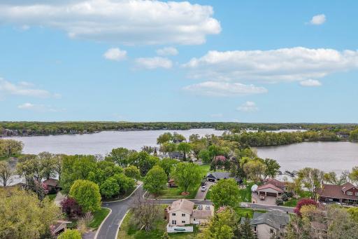 15631 Skyline Avenue NW, Prior Lake, MN 55372