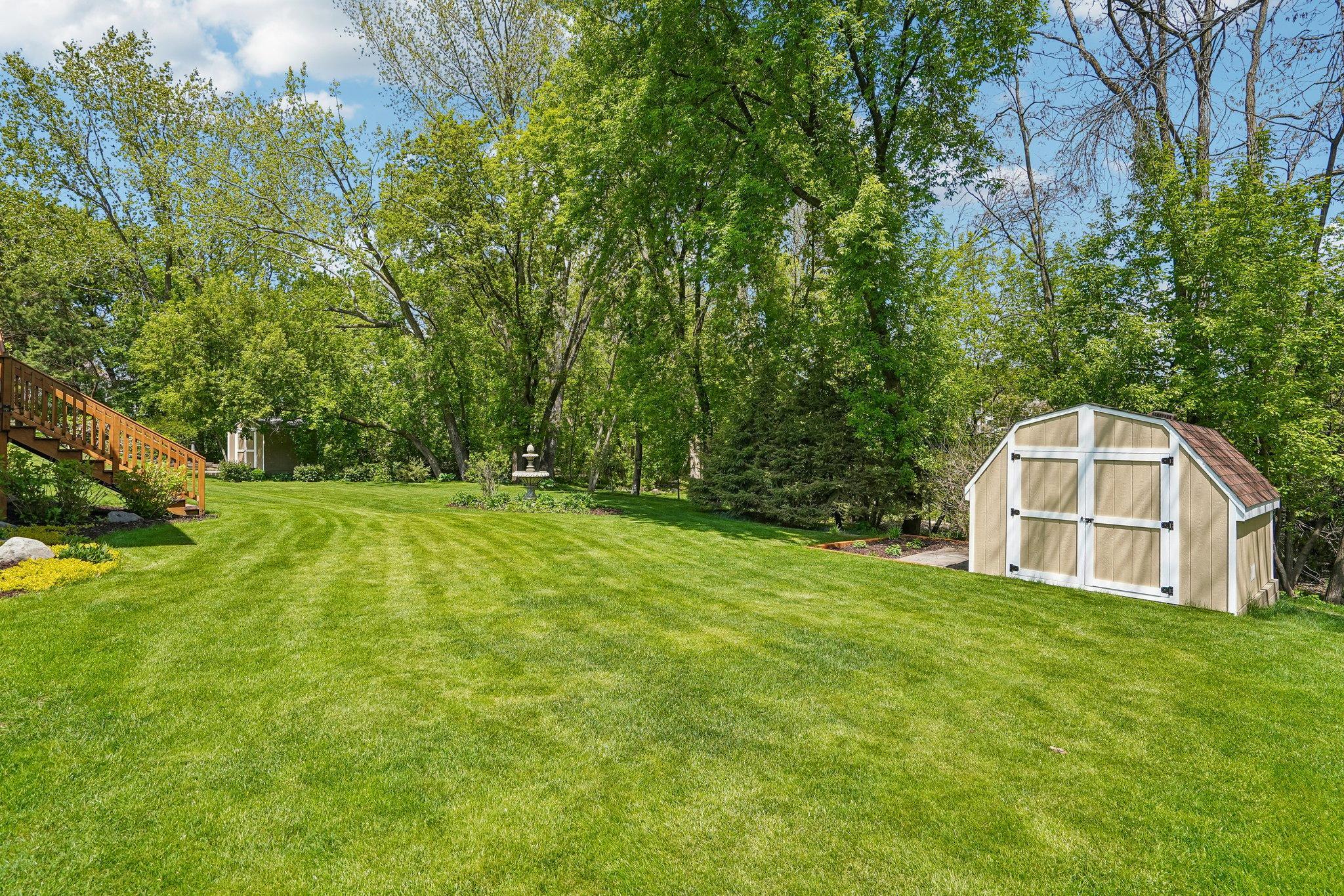 53-web-or-mls-Skyline Ave-S0905-053.jpg