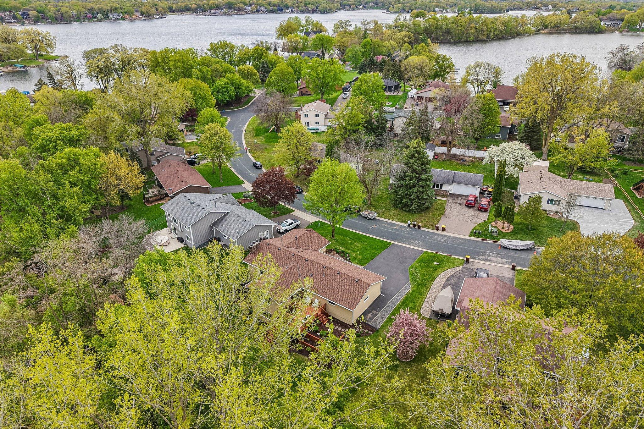 68-web-or-mls-Skyline Ave-S0905-068.jpg