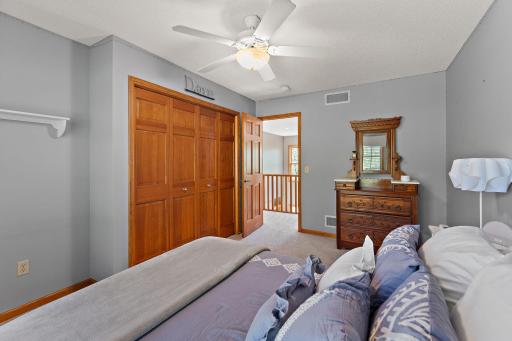 13724 Nevada Circle, Savage, MN 55378