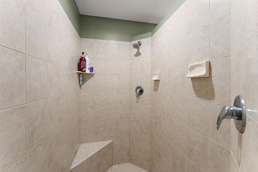 13724 Nevada Circle, Savage, MN 55378