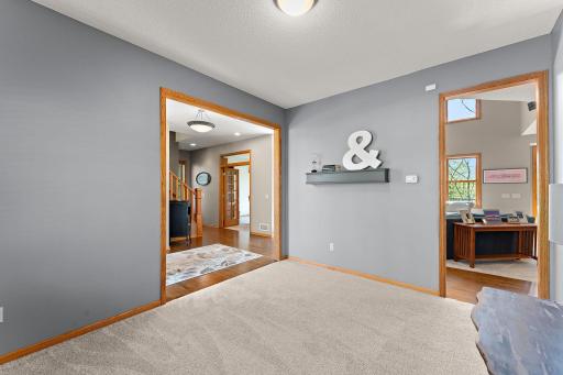 13724 Nevada Circle, Savage, MN 55378