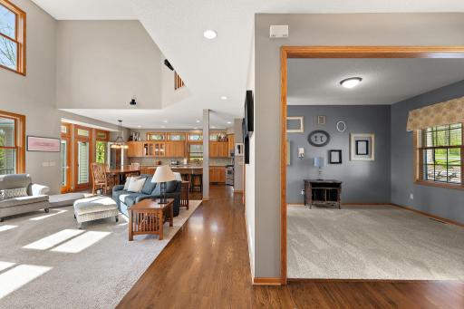 13724 Nevada Circle, Savage, MN 55378
