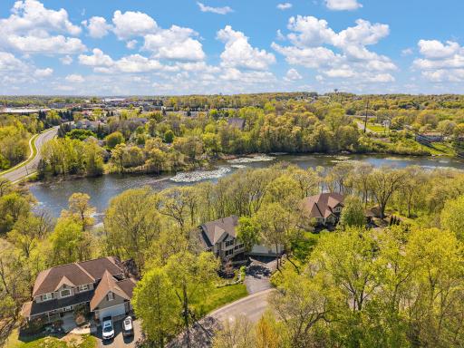13724 Nevada Circle, Savage, MN 55378