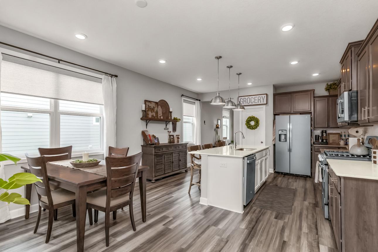 Dining room to kitchen