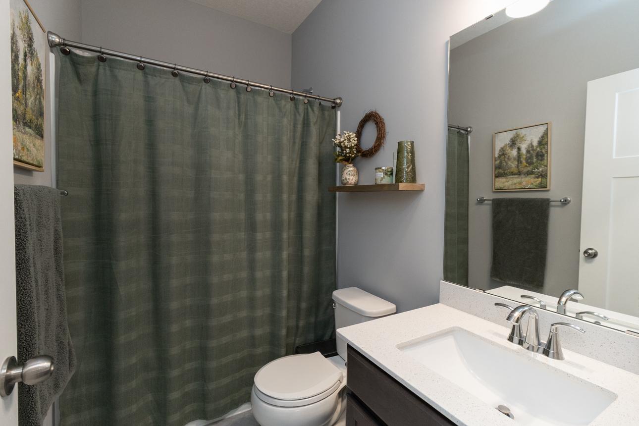 Guest bath on main