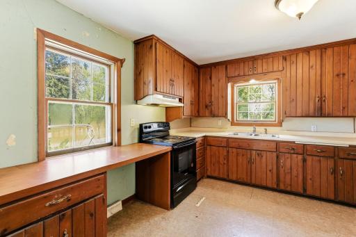W5352 County Road N, Beldenville, WI 54003
