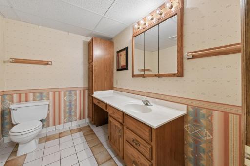 8655 Hunters Way, Saint Paul, MN 55124