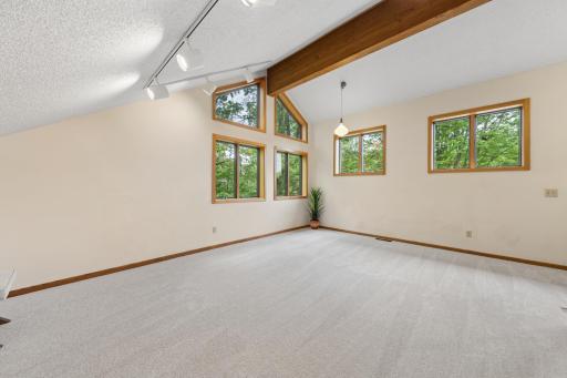 8655 Hunters Way, Saint Paul, MN 55124