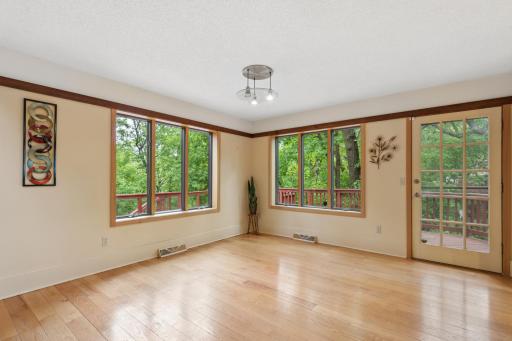 8655 Hunters Way, Saint Paul, MN 55124