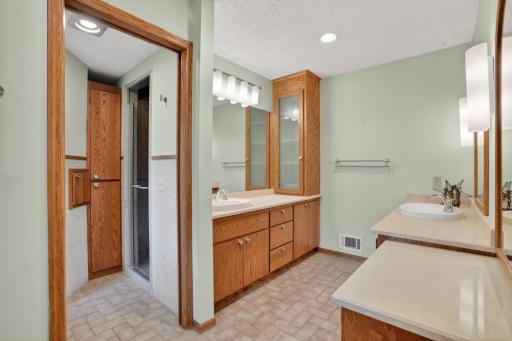 Extra linen space, separate laundry chute. There is another separate laundry chute on the main level!