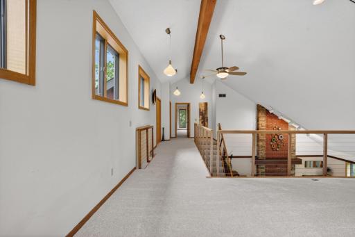 8655 Hunters Way, Saint Paul, MN 55124