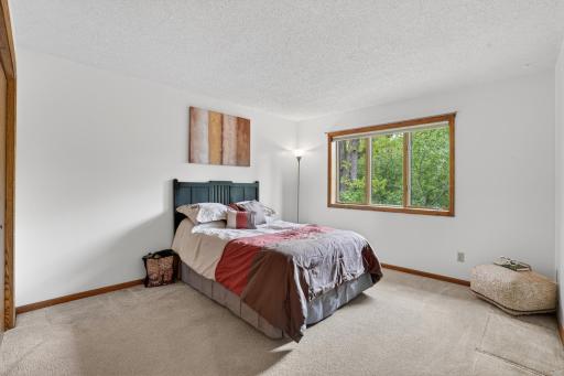 8655 Hunters Way, Saint Paul, MN 55124