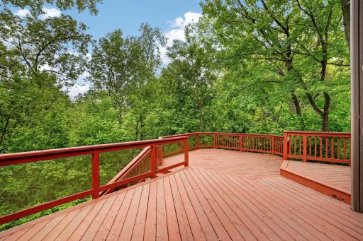 8655 Hunters Way, Saint Paul, MN 55124