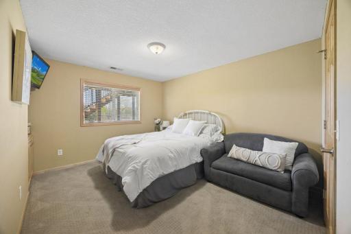 3007 Crescent Ridge Trail, Saint Cloud, MN 56301