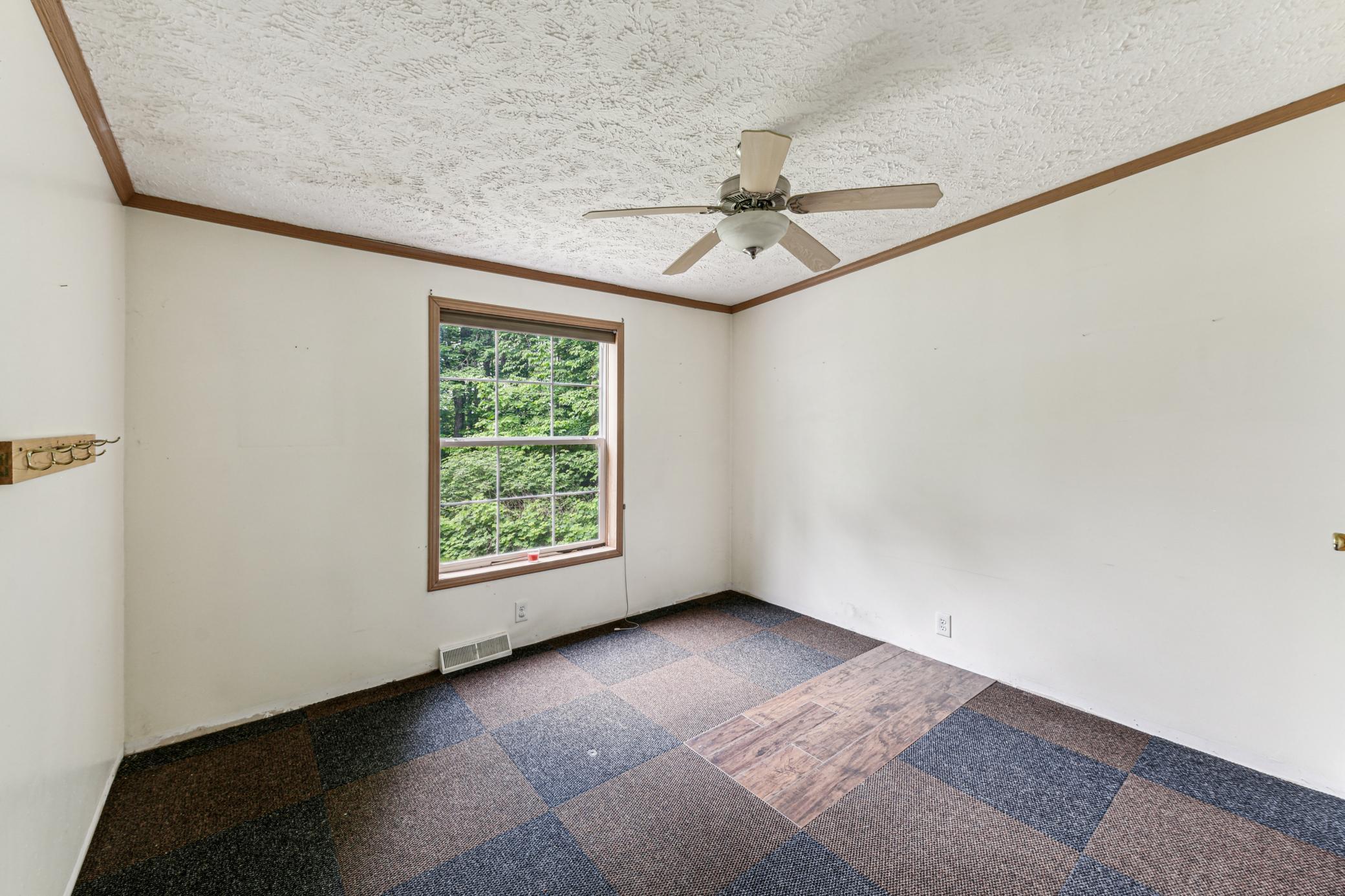 16_Interior.jpg