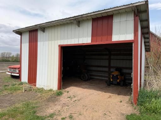27707 330th Avenue, Westbrook, MN 56183