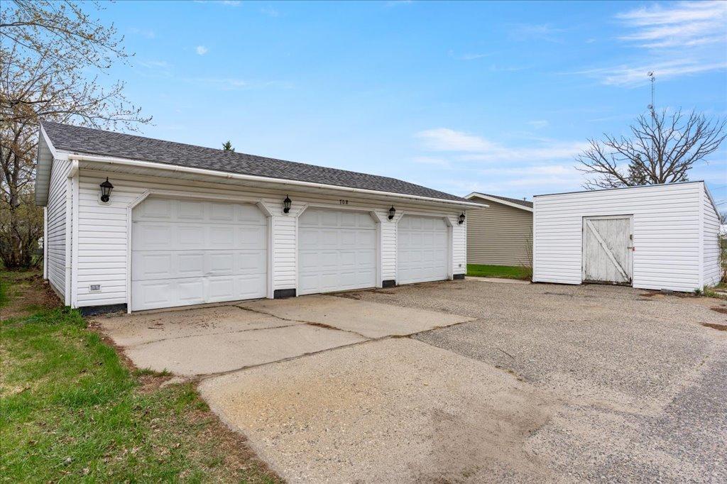 Three Stall Garage