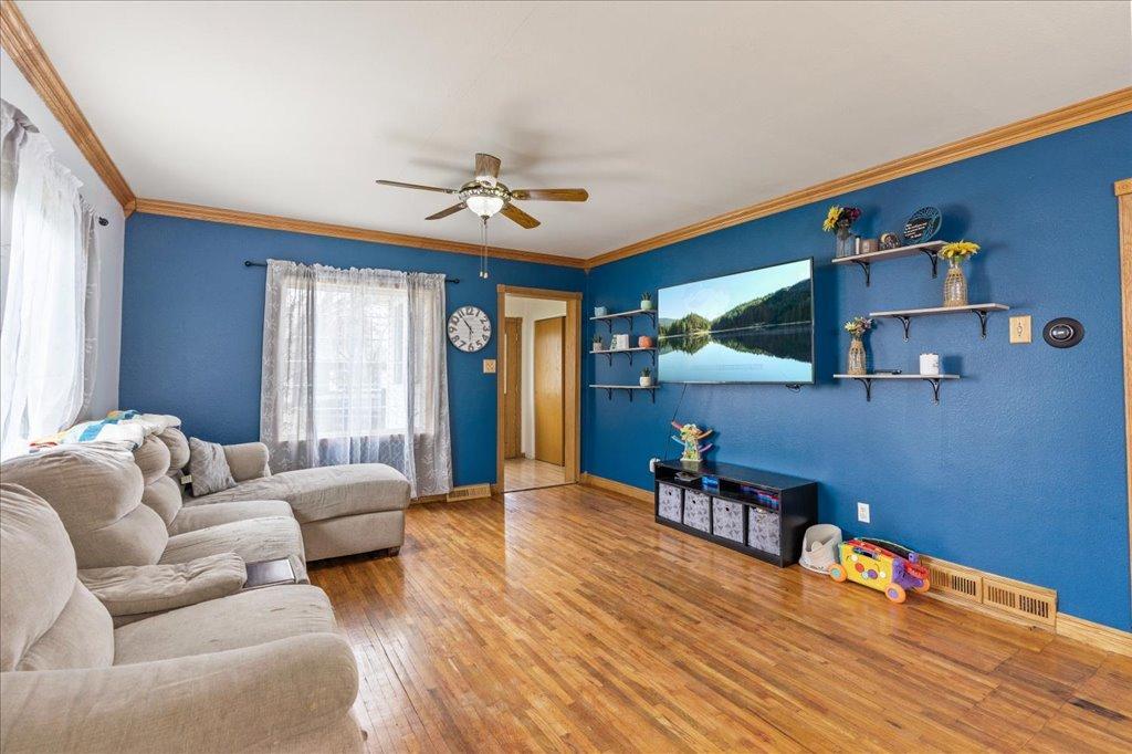 Large Living Room