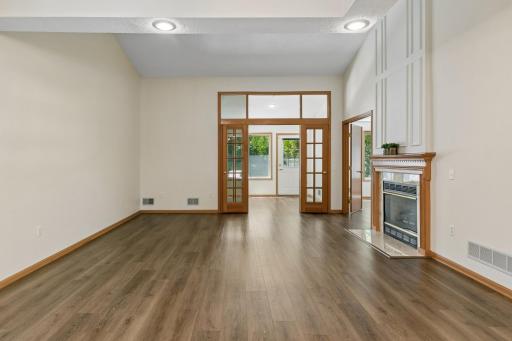 10957 Lexington Drive, Eden Prairie, MN 55344