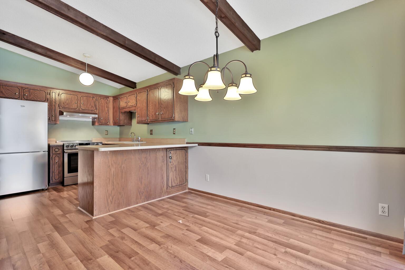 Kitchen/dining area