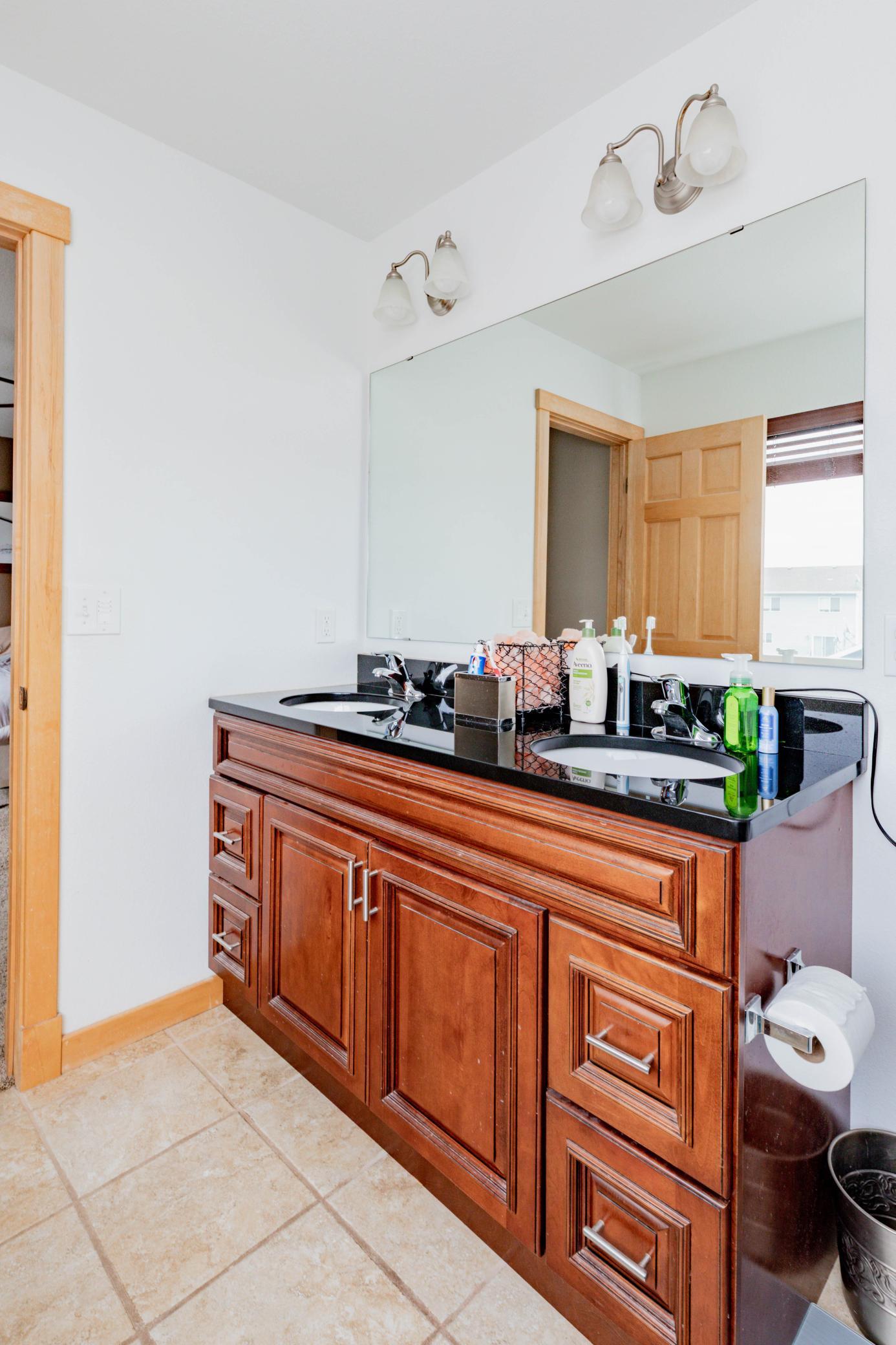 Dual Vanity