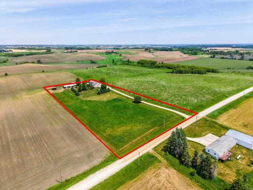 8229 10th Street SW, Byron, MN 55920
