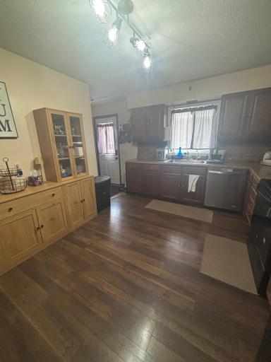 813 2nd Street W, Morgan, MN 56266
