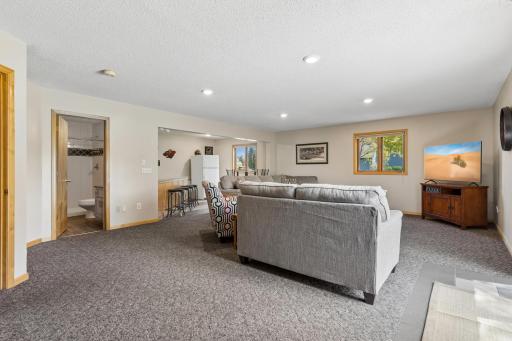 8991 Montegue Terrace, Minneapolis, MN 55443