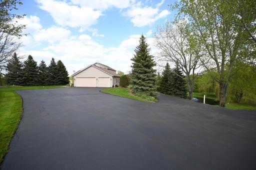 20247 Lake Ridge Drive, Prior Lake, MN 55372