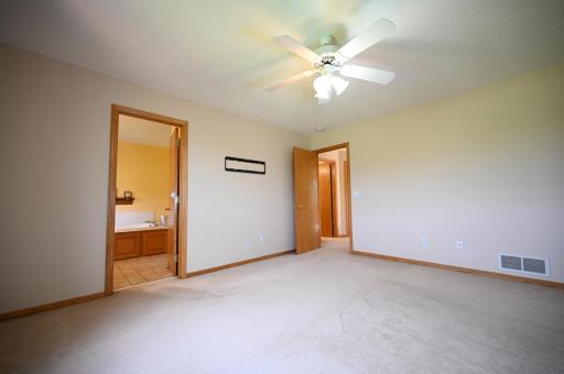 20247 Lake Ridge Drive, Prior Lake, MN 55372