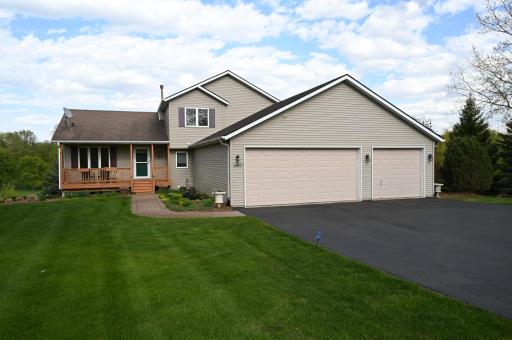 20247 Lake Ridge Drive, Prior Lake, MN 55372