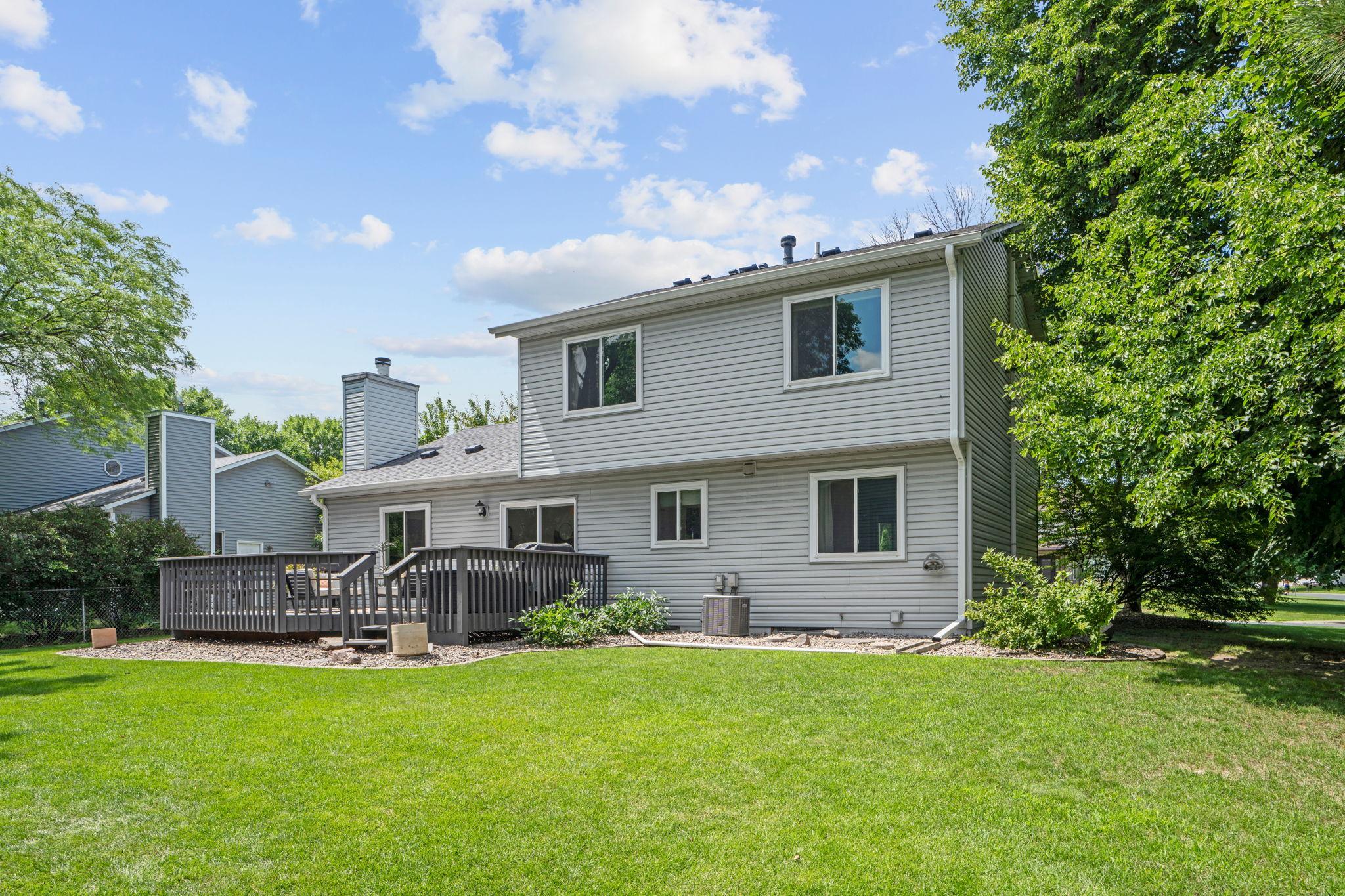 7-web-or-mls-9648 Quanitco Ln N-7.jpg