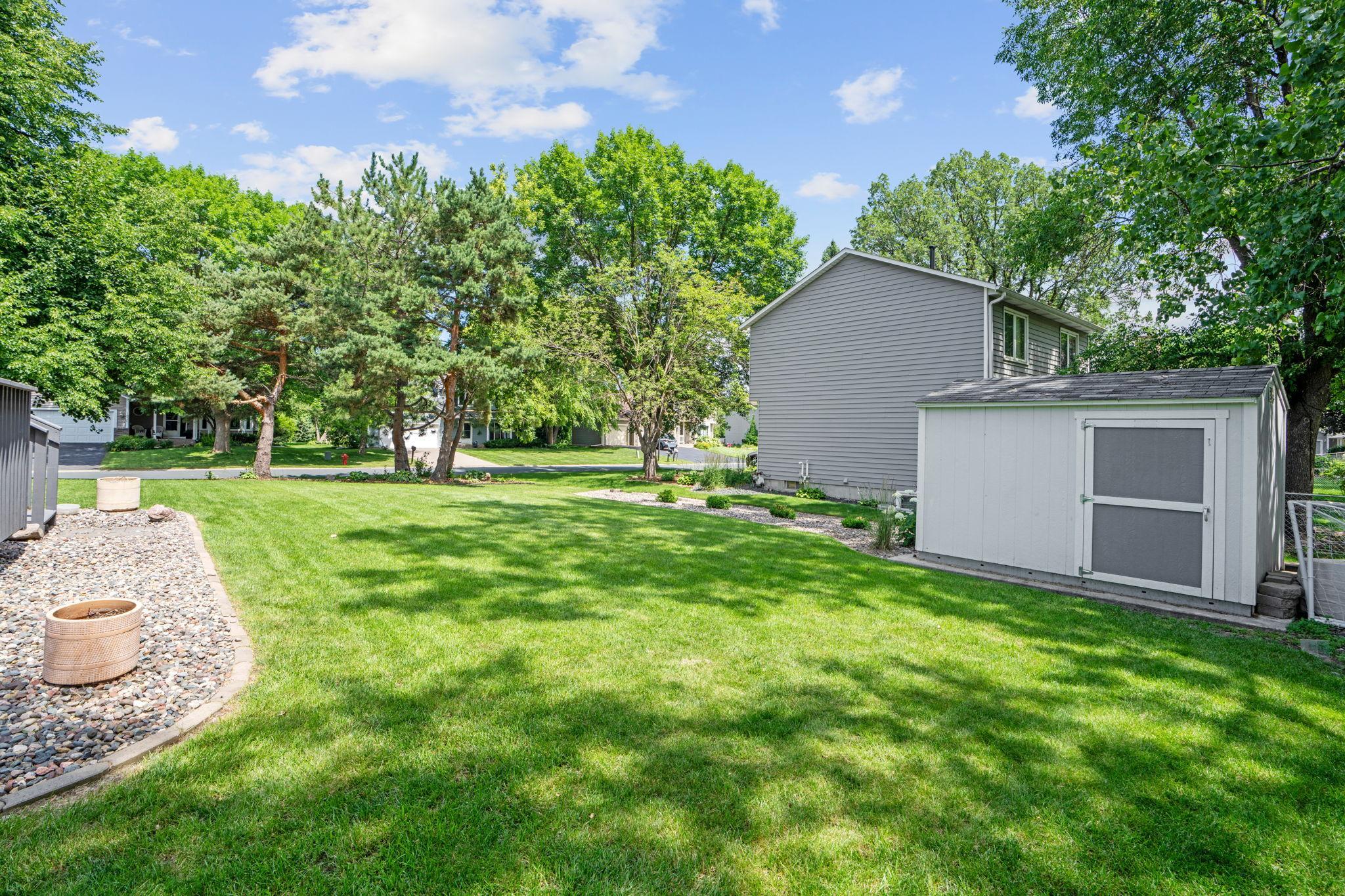 10-web-or-mls-9648 Quanitco Ln N-10.jpg