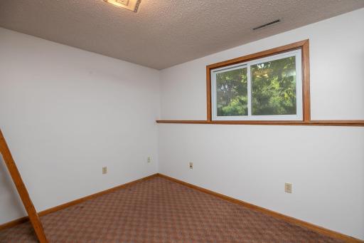 1811 43rd Street NW, Rochester, MN 55901