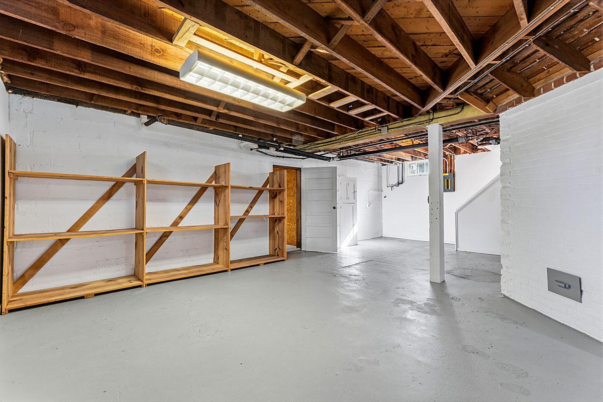 Lots of storage and tall ceilings.
