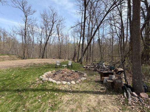 8883 Paradise Beach Road, Brainerd, MN 56401