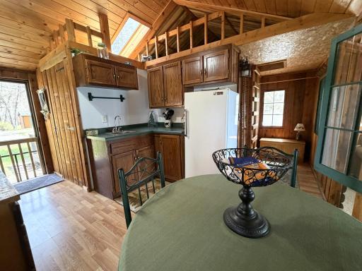 8883 Paradise Beach Road, Brainerd, MN 56401