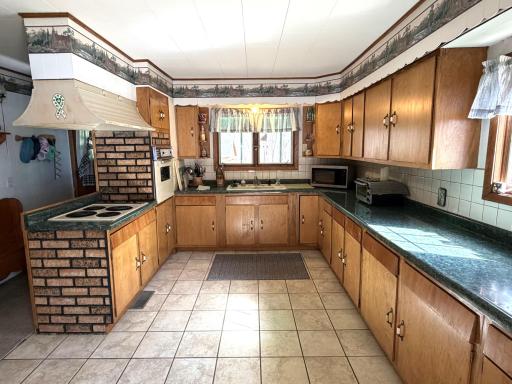 8883 Paradise Beach Road, Brainerd, MN 56401
