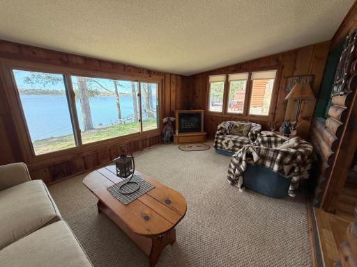8883 Paradise Beach Road, Brainerd, MN 56401