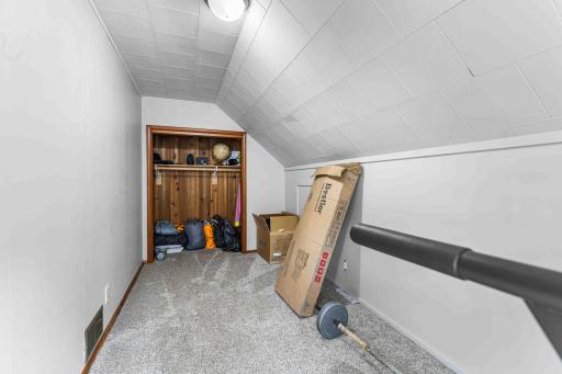 Bedroom 5.jpg