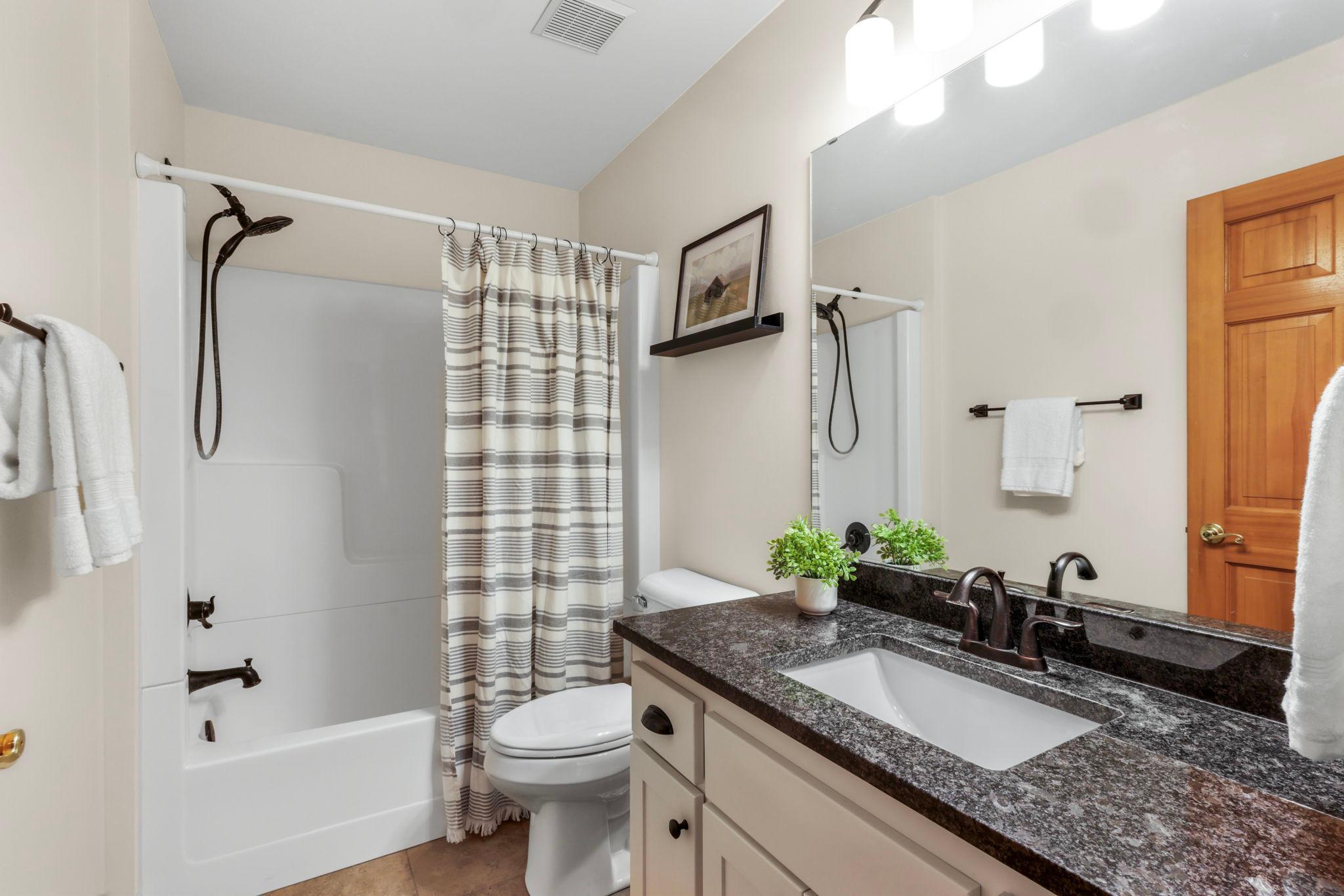 Upper level full bathroom