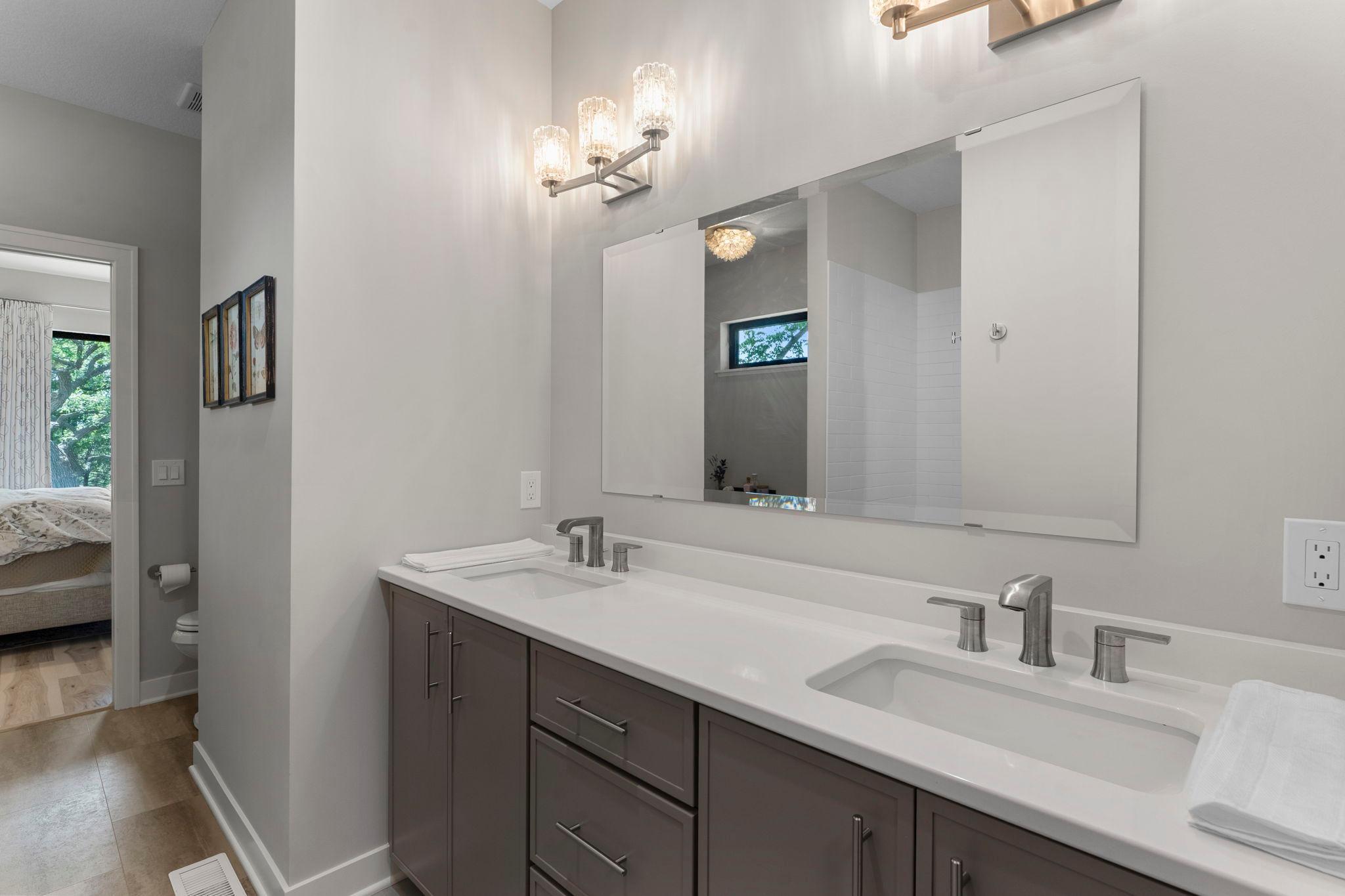 Primary Full bath