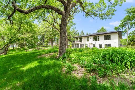 10821 Blossom Road, Eden Prairie, MN 55347