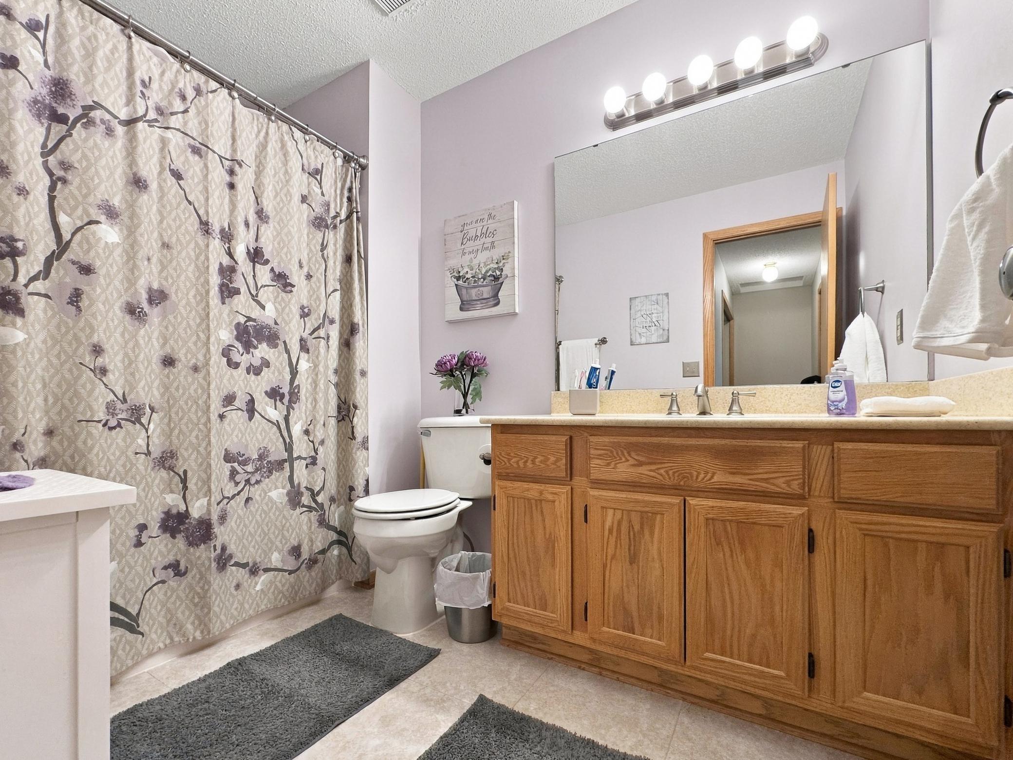 Upper level bathroom