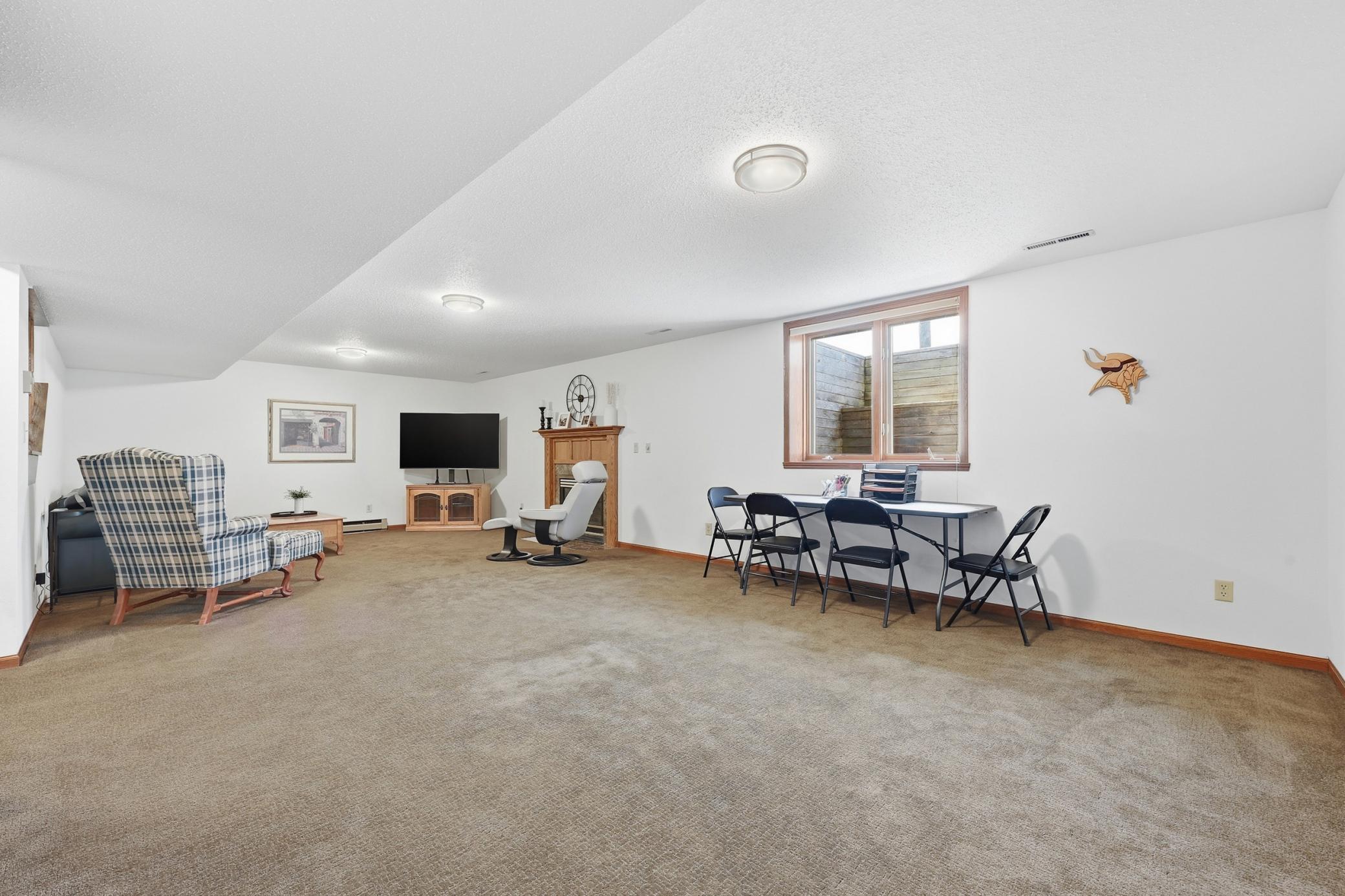Flex Space- Office or Play Room