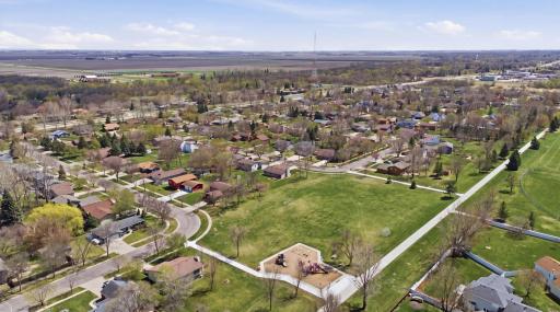 1619 38th Avenue S, Fargo, ND 58104