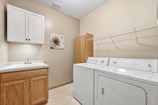 9936 Scott Avenue N, Minneapolis, MN 55443