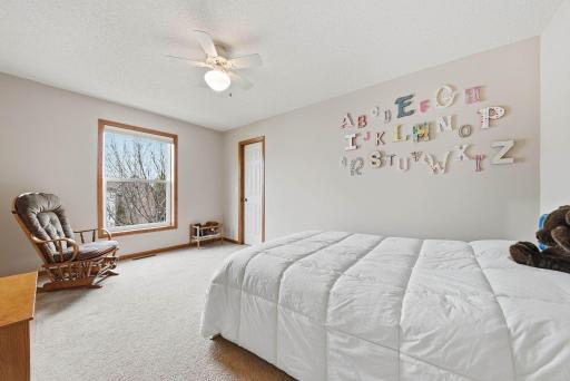 9936 Scott Avenue N, Minneapolis, MN 55443